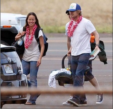 Owen Wilson and his future partner Jade Duell met for the first time on a flight from LA to Washington D.C. 